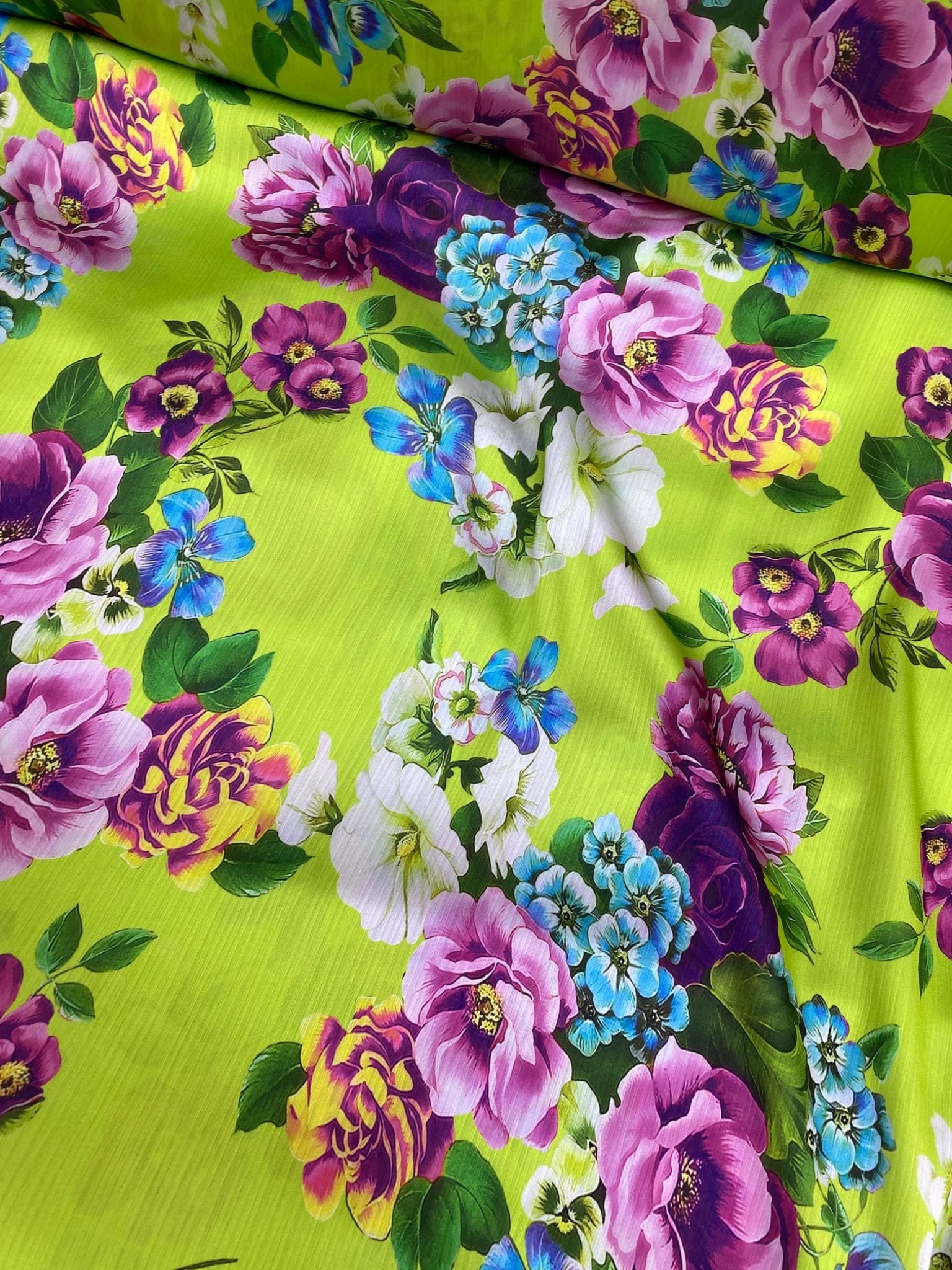 Vải satin gân hoa đều may đầm